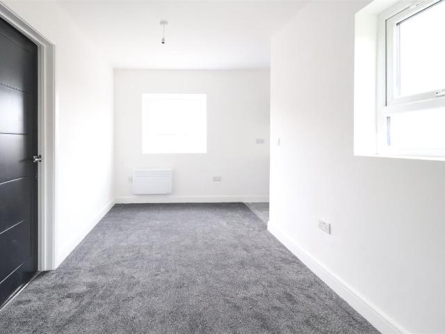 Apartment for rent in Ball Hill, West Midlands