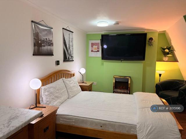 Apartment for rent in Soho, Greater London