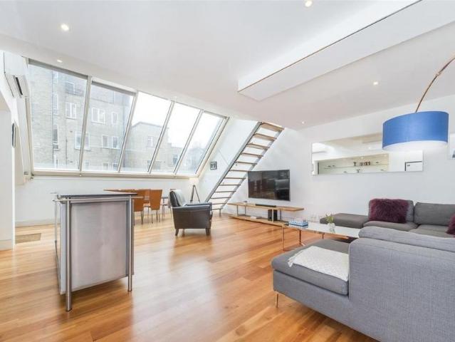 Apartment for rent in Soho, Greater London