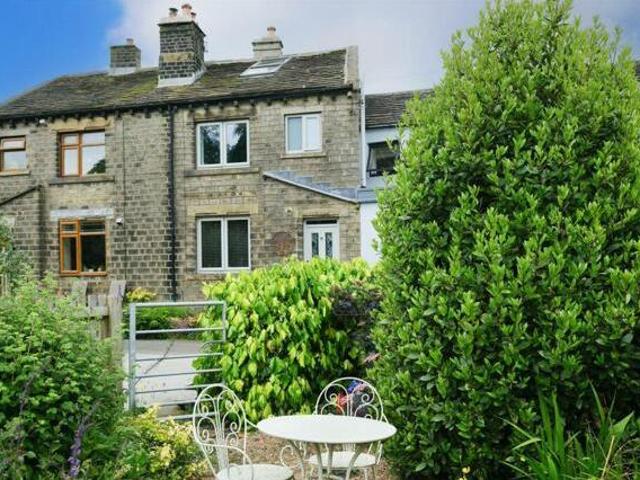 House for sale in Holmfirth, West Yorkshire