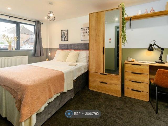 Room for rent in Moorside, Salford