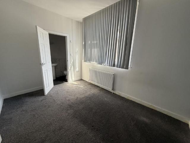 Apartment for rent in The Haulgh, Lee Bank