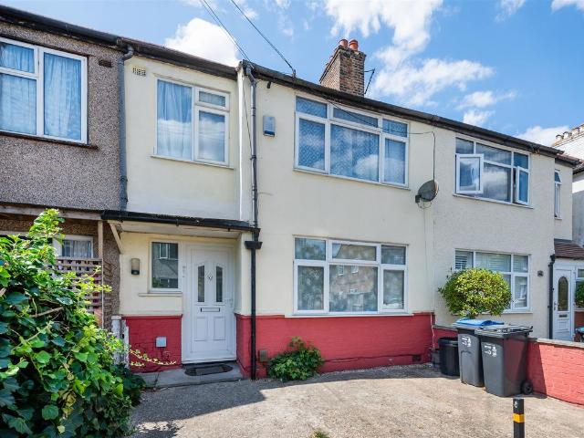 Apartment for rent in London Borough of Merton, Mitcham