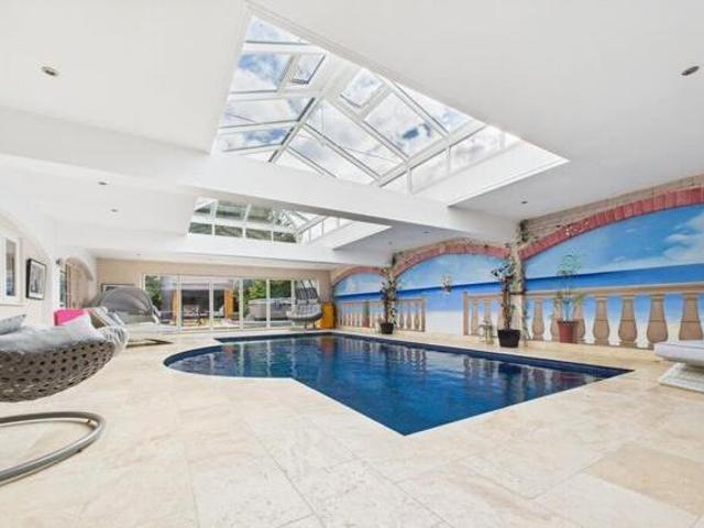 House for sale in Hampton Green, Cambridgeshire