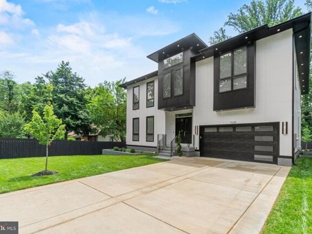 House for sale in Falls Church House for sale in Falls Church