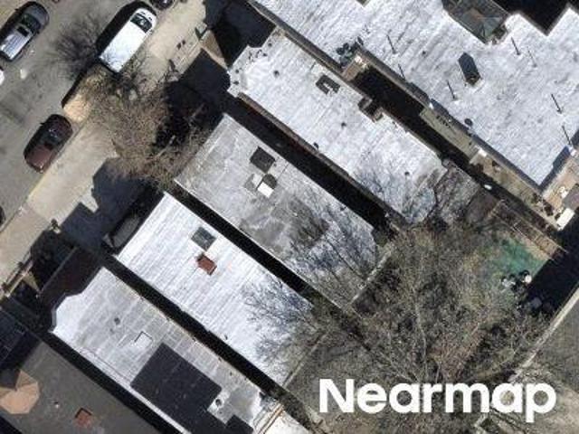 House for sale in The Bronx, Arverne