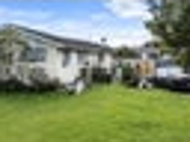 House for sale in Avondale