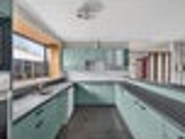 House for sale in Chaslands, Canterbury