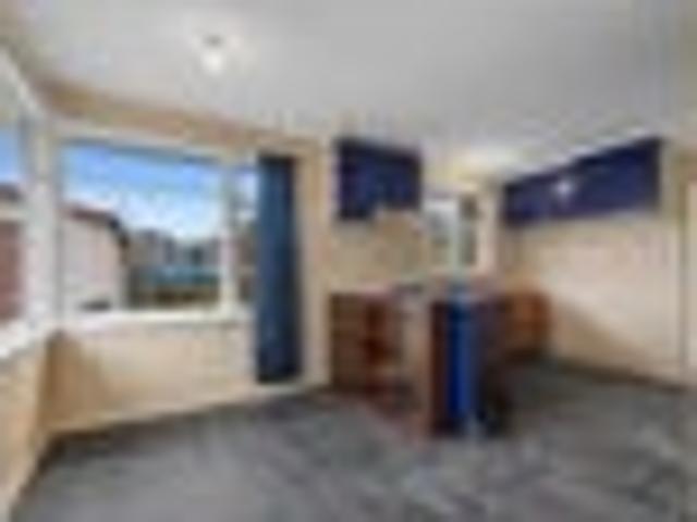 House for sale in Chaslands, Canterbury
