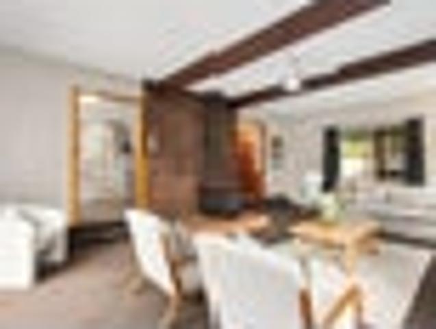 House for sale in Chaslands, Canterbury