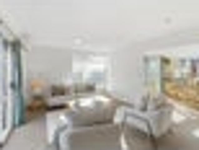 House for sale in Chaslands, Canterbury
