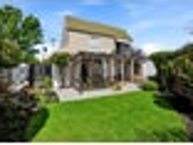 Townhouse for sale in Bryndwr, Fendalton-Waimari-Harewood Community