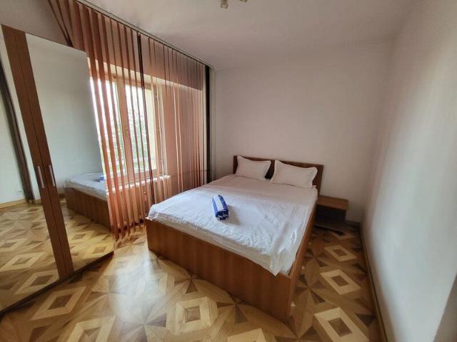Cameră închirieri în București