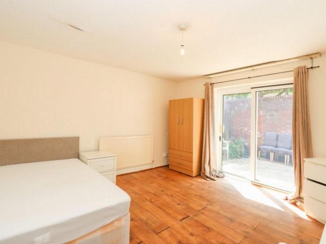 Room for rent in Canary Wharf, Greater London