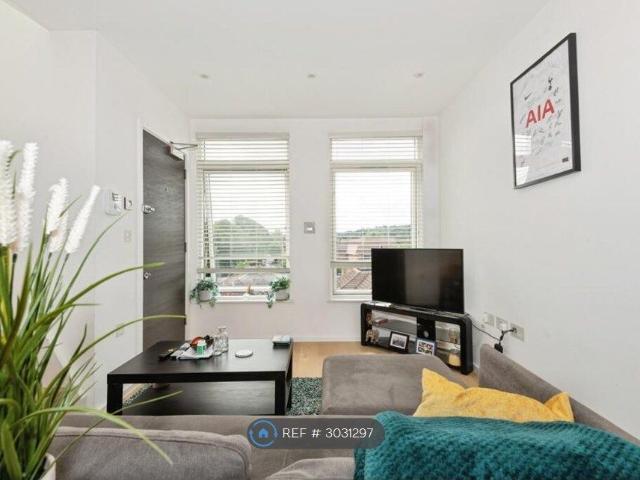 Apartment for rent in London Borough of Croydon, Greater London
