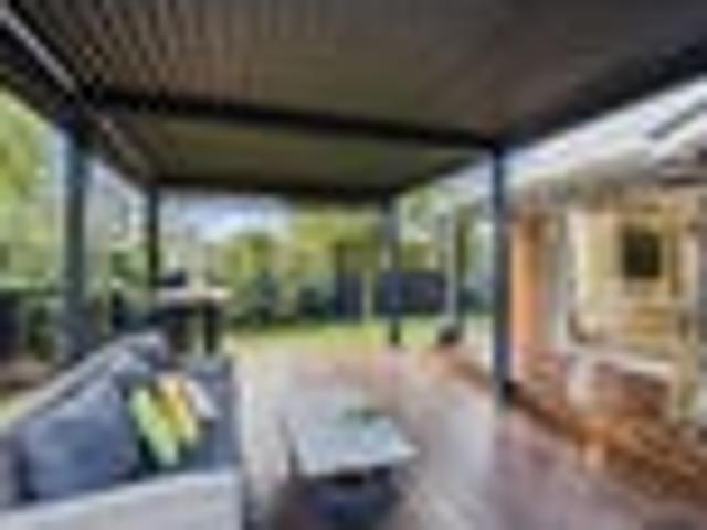 House for sale in Chaslands, Canterbury