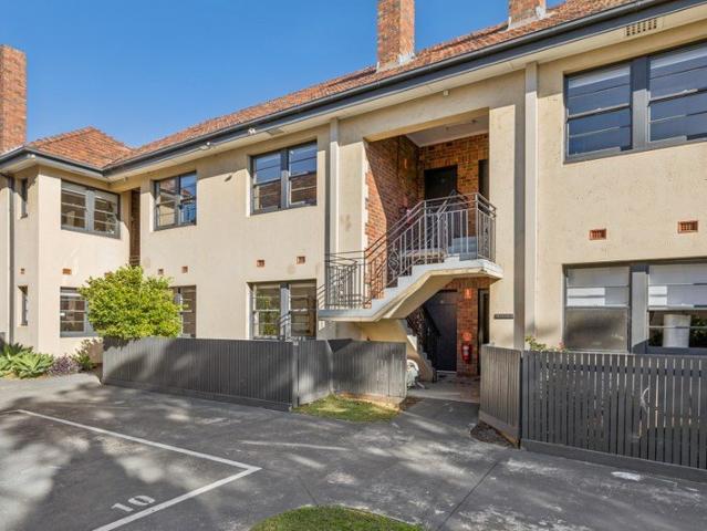 Apartment for sale in Ripponlea, Melbourne