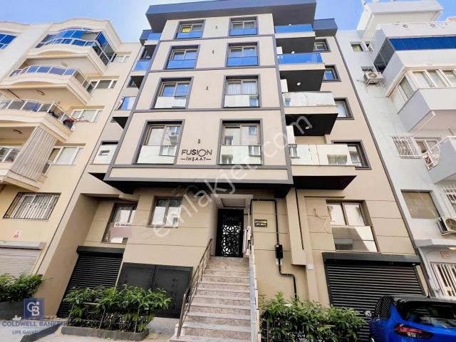 Karşiyaka, İzmir içerisinde kiralık mülk