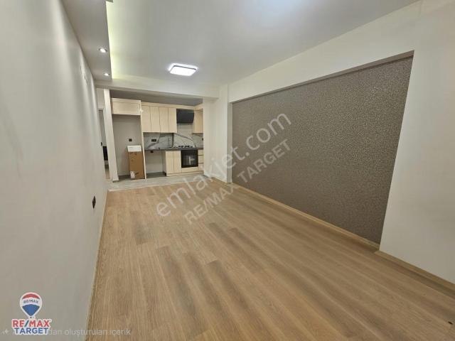 Karşiyaka, İzmir içerisinde kiralık mülk