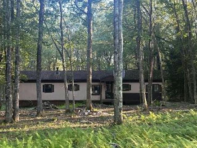 House for sale in Long Pond, Pennsylvania