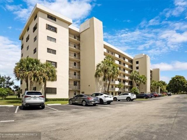 Condo for sale in Deerfield Beach