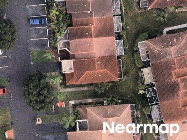 Townhouse for sale in Deerfield Beach