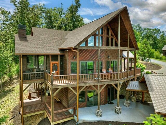 House for sale in Blue Ridge