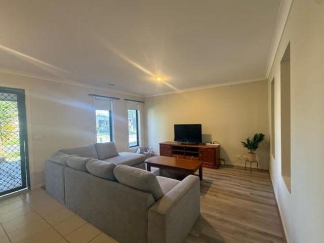 Room for rent in Camerons Creek, Victoria