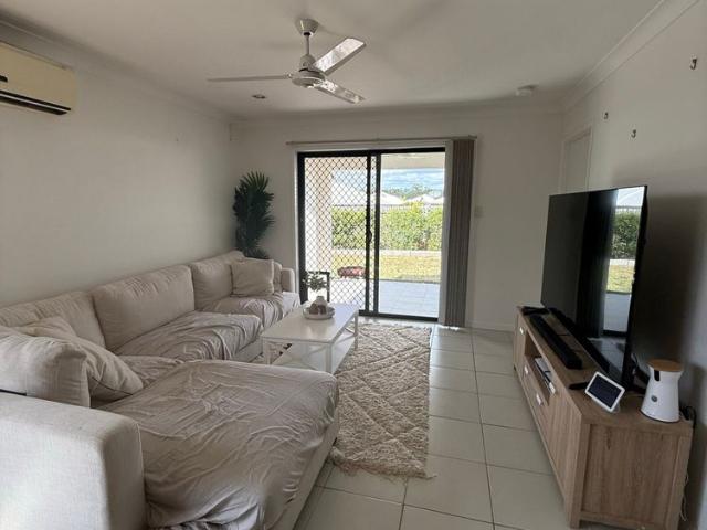 Room for rent in Deeragun, Townsville City