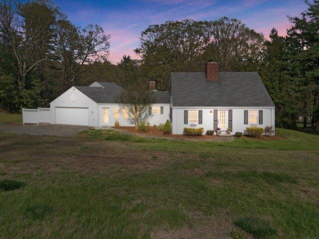 House for sale in Avon