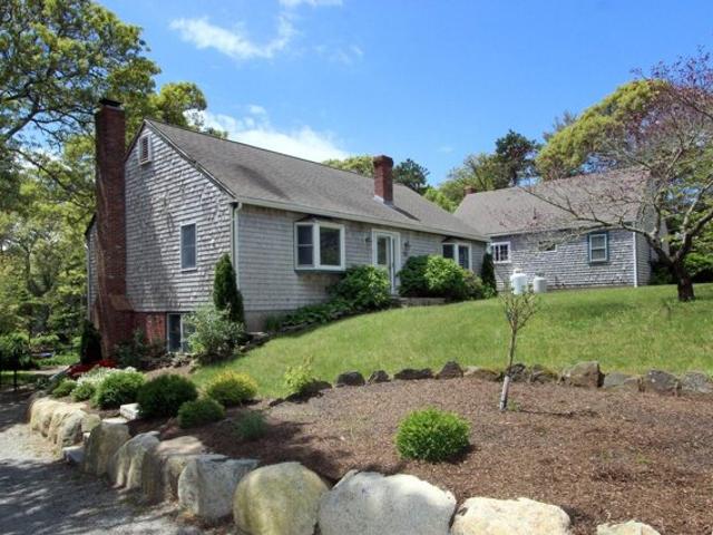 House for sale in Eastham