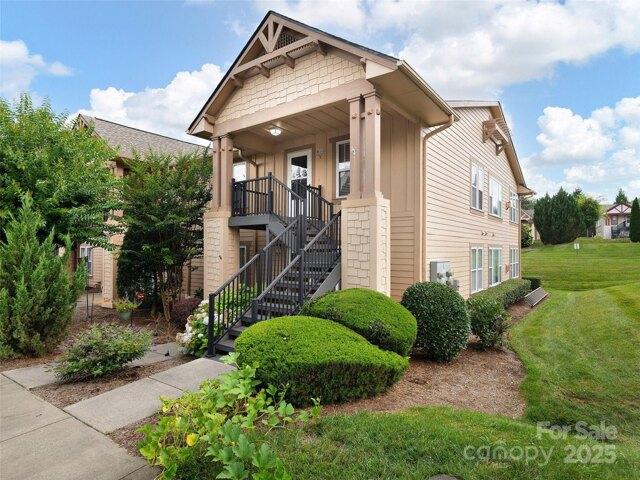 Condo for sale in Hendersonville