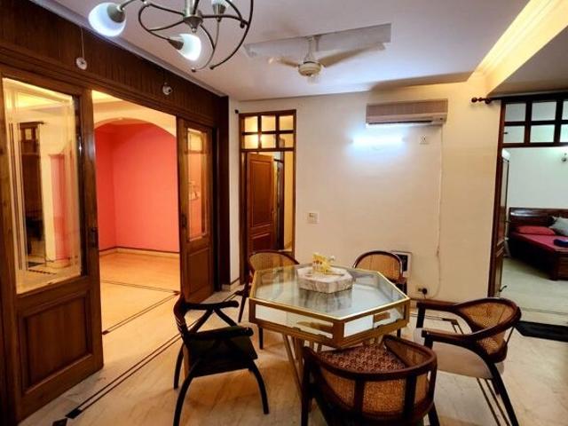 Villa for rent in Deri