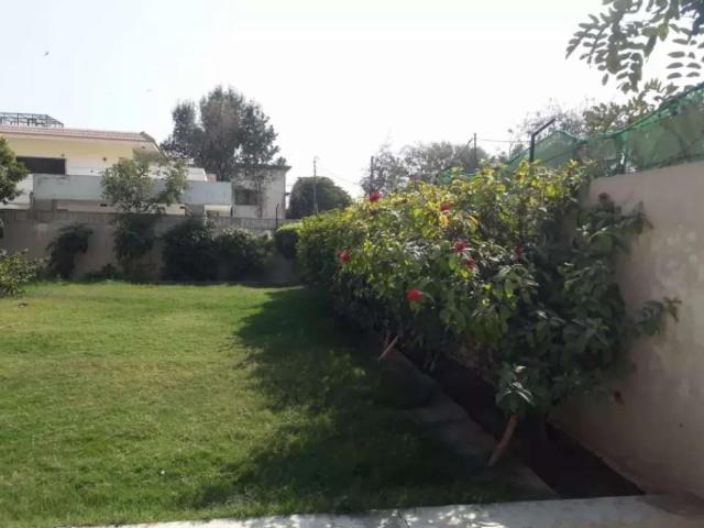 Land for sale in 8 ڈی ایچ اے فیز, کراچی ڈویژن