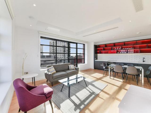 Apartment for rent in London City Island, Blackwall
