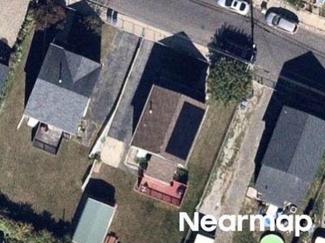 House for sale in Bridgeport
