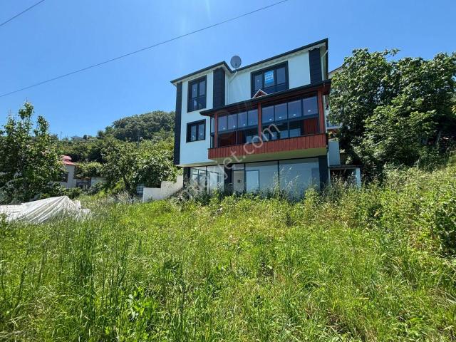 Akçaabat, Trabzon içerisinde satılık Villa