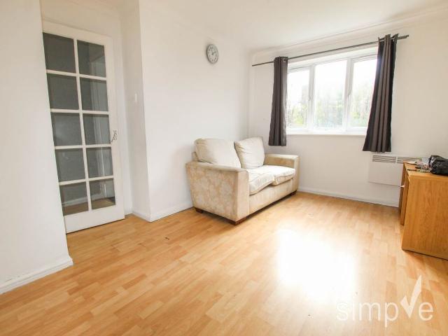 Studio for rent in London Borough of Ealing, Greater London