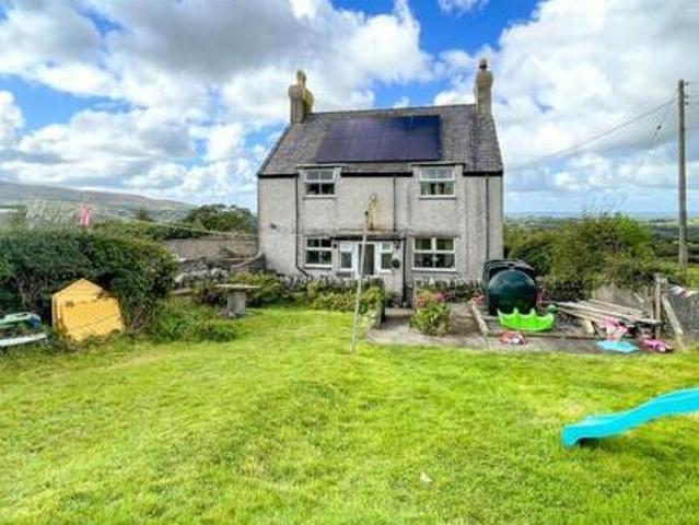 House for sale in Caernarfon, Wales