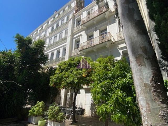 Appartement location à Arrondissement de Toulon, Hyères