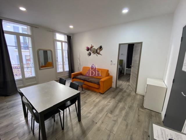 Appartement location à Arrondissement de Toulon, Hyères