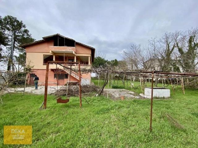 Çiftlik Mahallesi, Çarşamba içerisinde satılık Villa