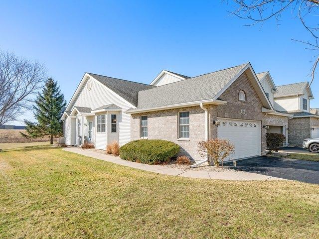 Townhouse for sale in Dekalb, Illinois