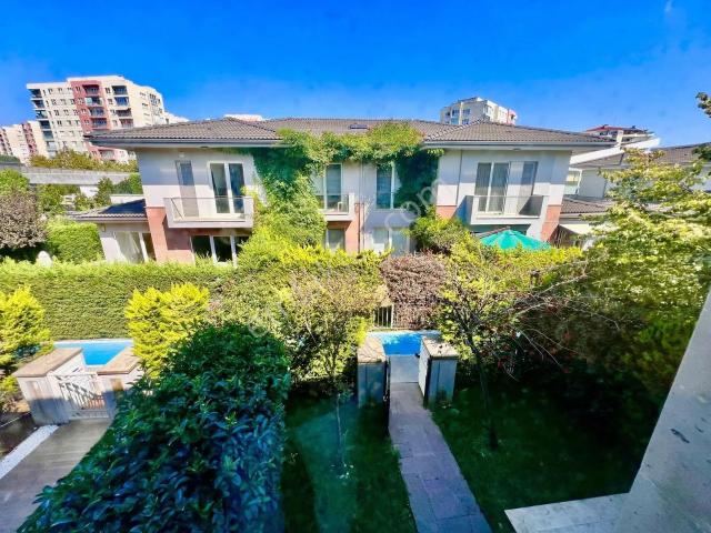 Marmara Mahallesi, Beylikdüzü içerisinde kiralık Villa