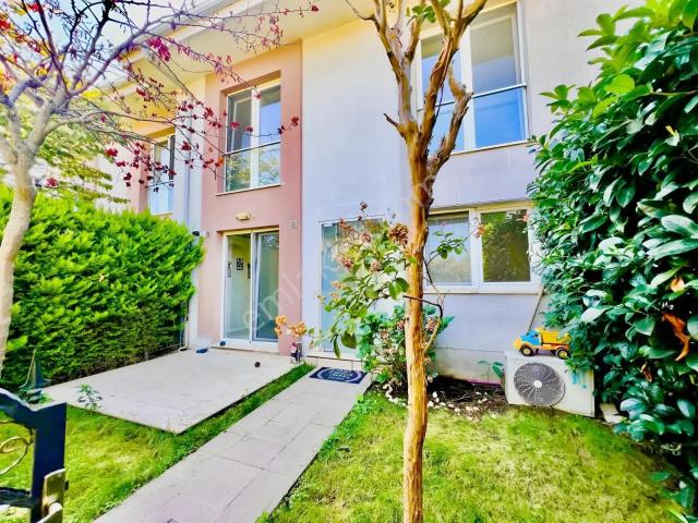 Marmara Mahallesi, Beylikdüzü içerisinde satılık Villa