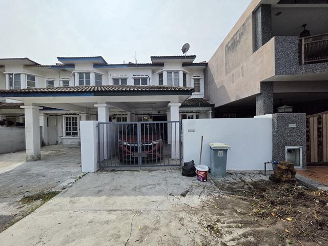 Terraced House for sale in Zon Perindustrian Bebas Telok Panglima Garang, Teluk Panglima Garang