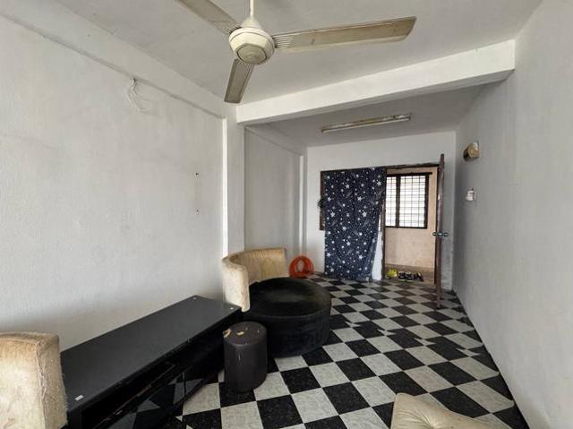 Flat for sale in Petaling, Alam Impian