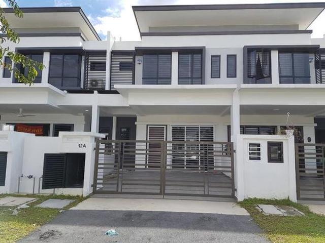 Terraced House for sale in Tanjong Sepat, Selangor