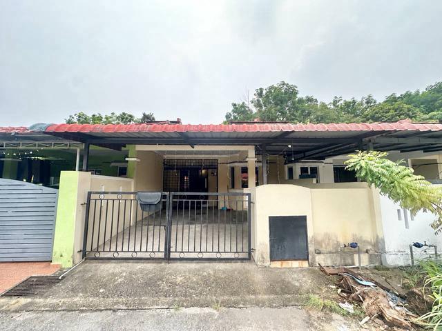 Terraced House for sale in Sepang, Tanjong Sepat