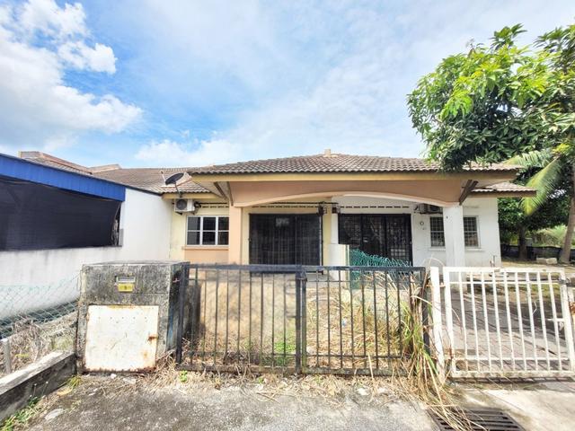 Terraced House for sale in Banting, Selangor